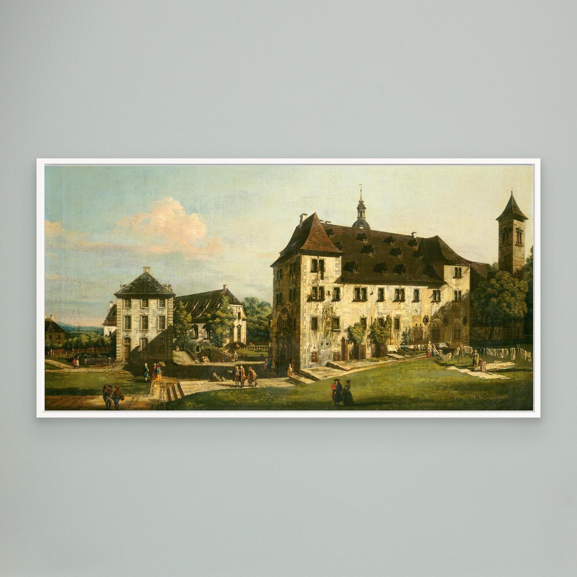 The Fortress of Konigstein: Courtyard with the Magdalenenburg