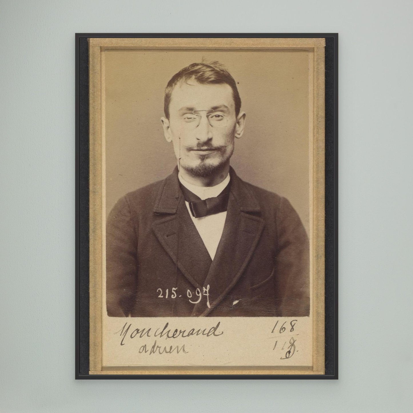 Moucheraud. Adrien, Eugène. 28 ans, né à Paris IVe. Imprimeur. Anarchiste. 4/3/94.