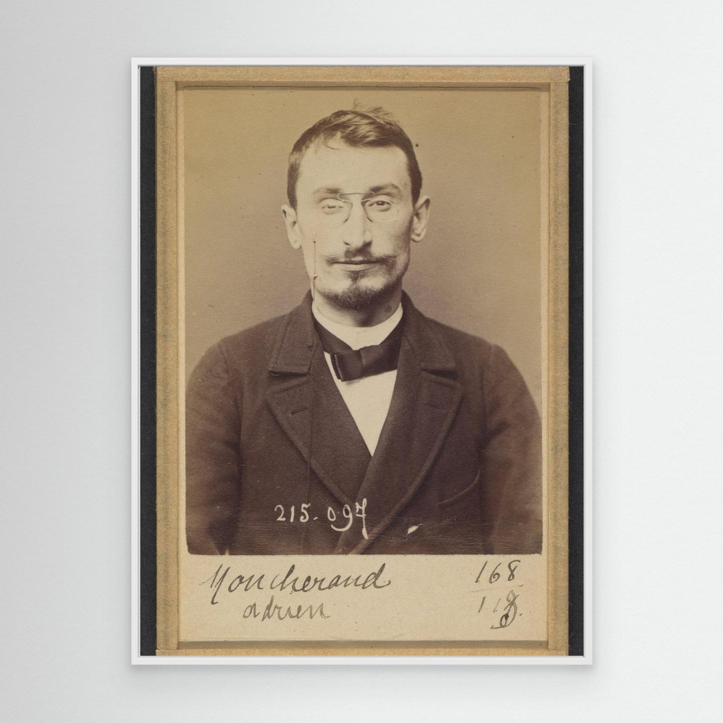 Moucheraud. Adrien, Eugène. 28 ans, né à Paris IVe. Imprimeur. Anarchiste. 4/3/94.